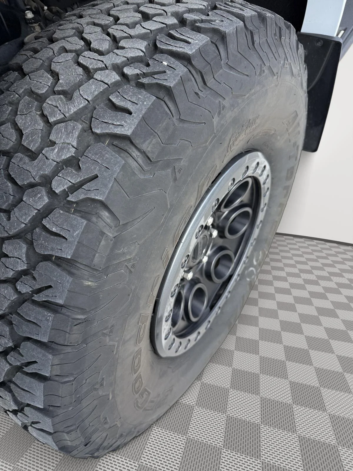 Certified Used 2025 Space White Ford Raptor image 4