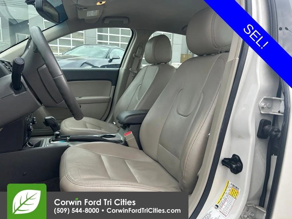 Used 2012 White Ford SEL image 2