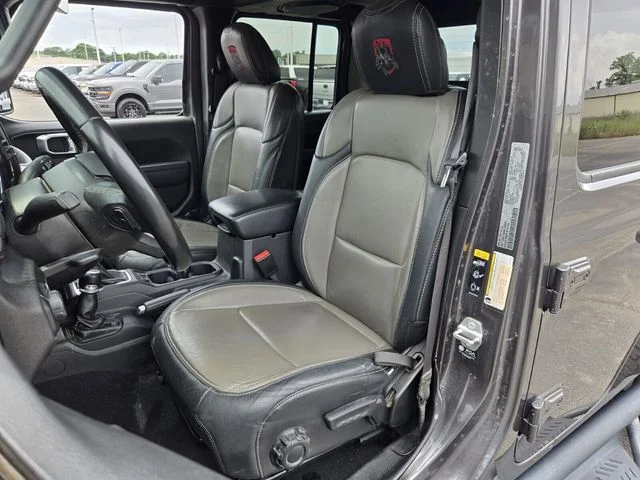 Used 2022 Gray Jeep Sport image 13
