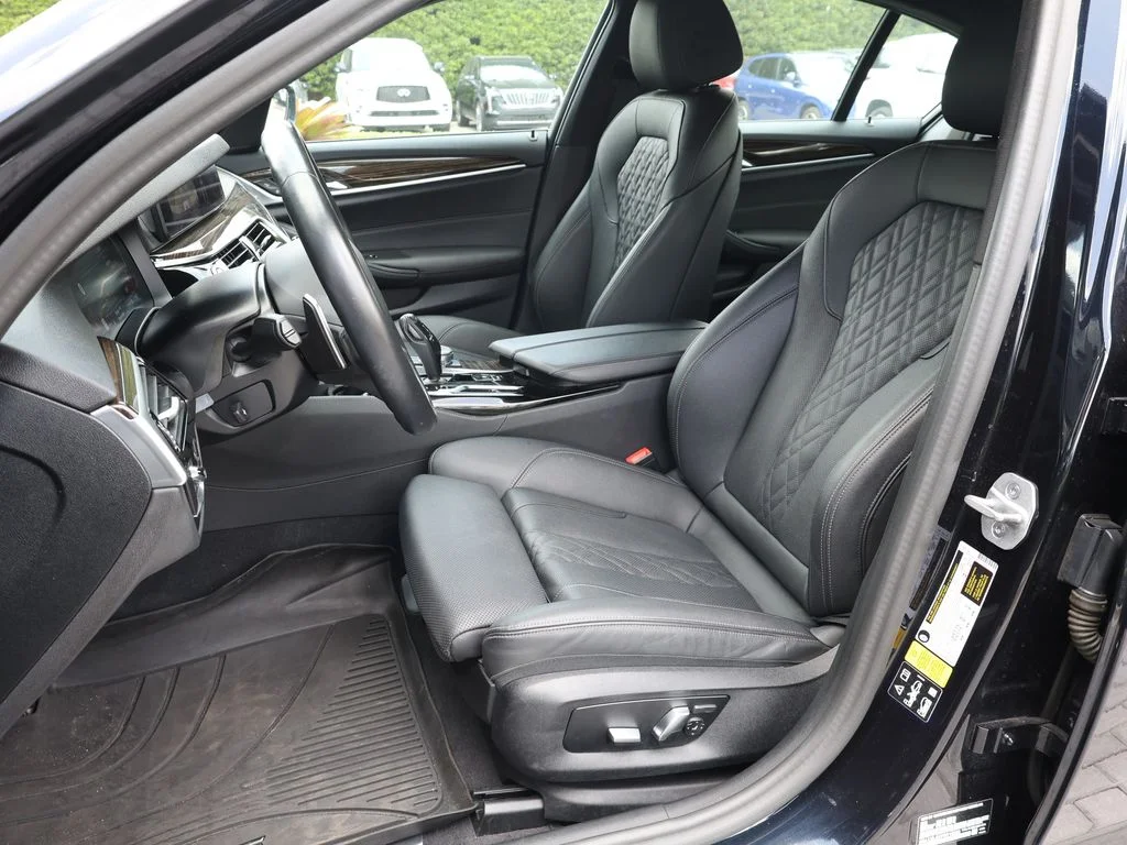 Used 2023 Black BMW 530i xDrive image 17