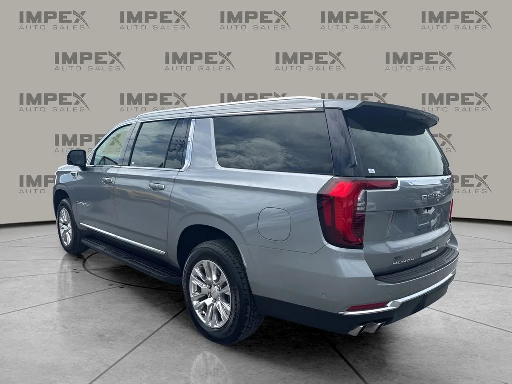 Used 2025 Silver GMC Denali image 3