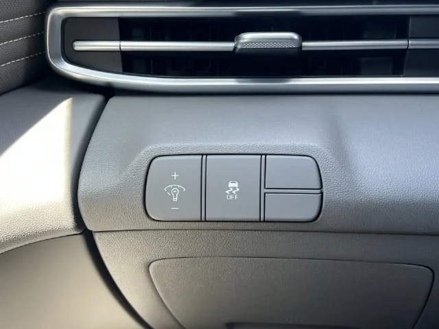 Used 2026 White Hyundai SEL Sport image 20