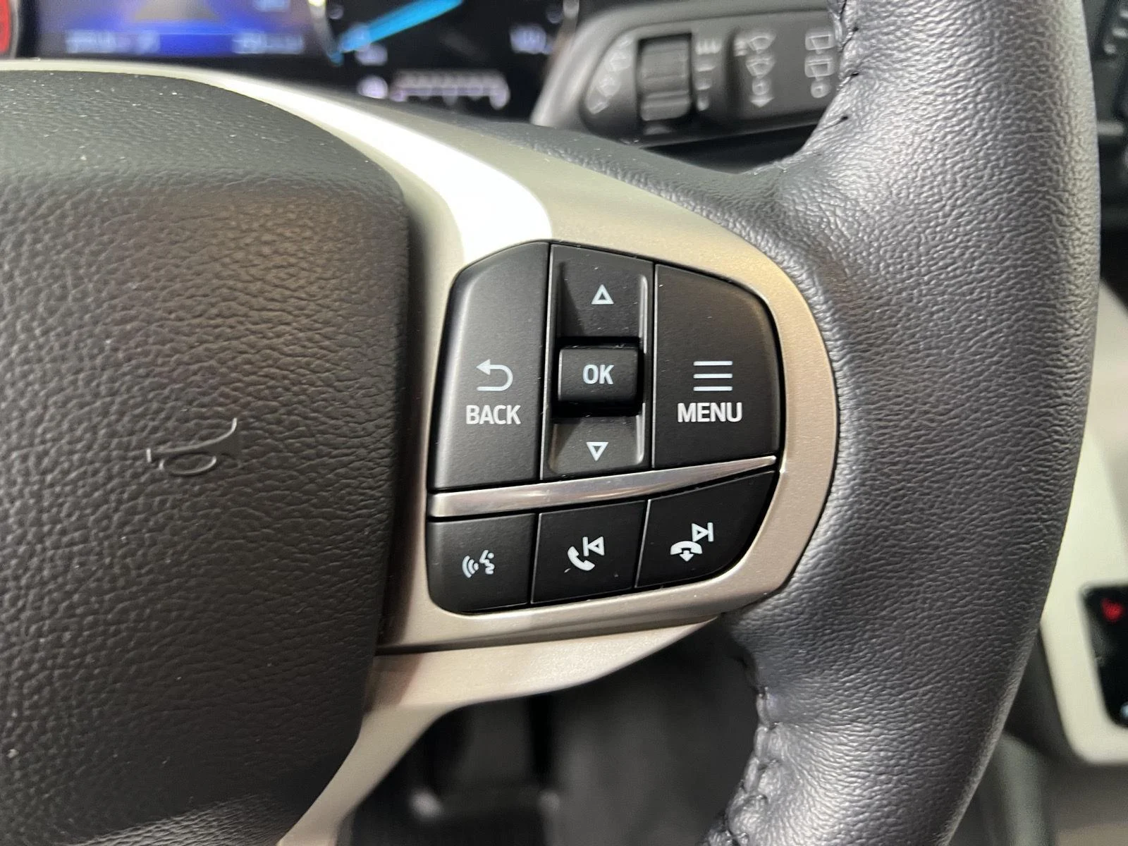 Used 2023 Carbonized Gray Ford XLT image 16