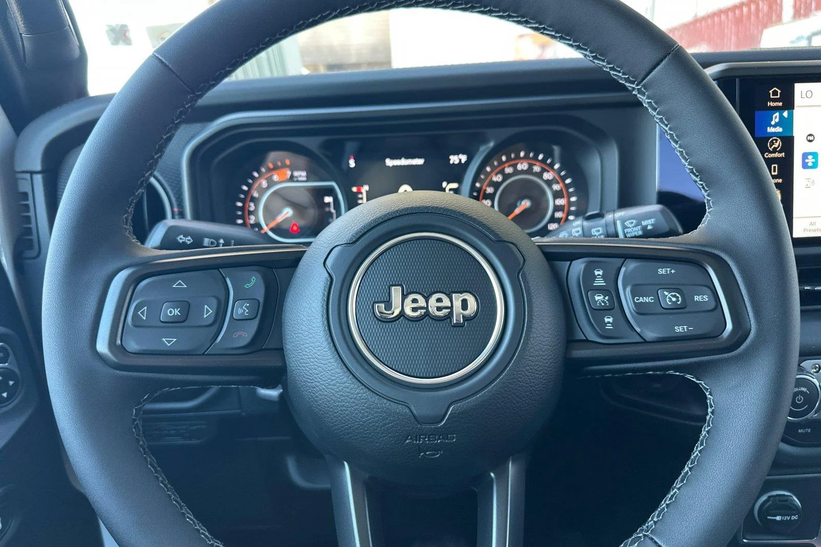 New 2026 Bright White Clearcoat Jeep Rubicon image 23