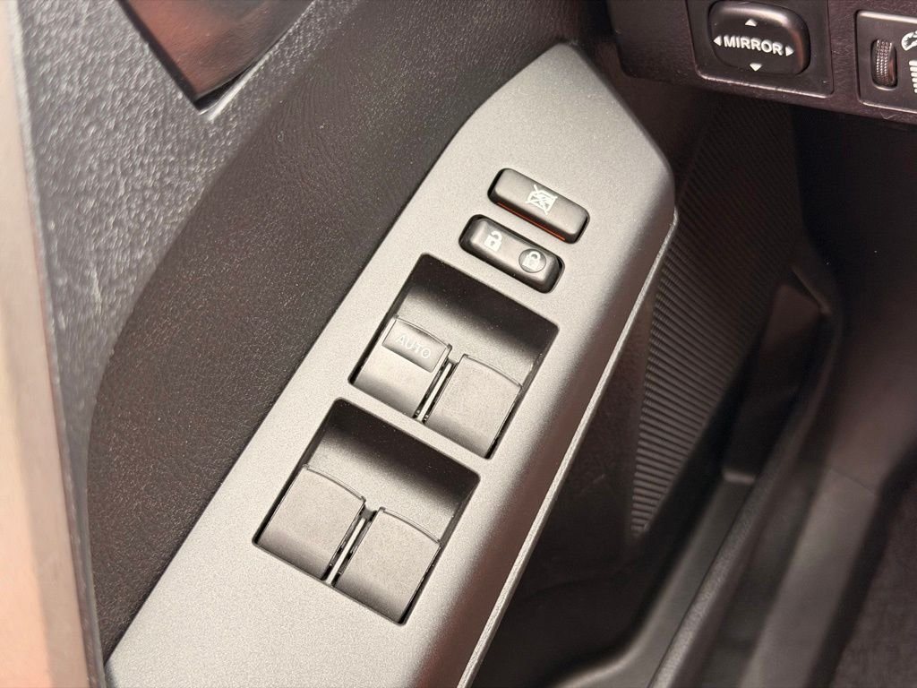 Used 2016 Silver Toyota LE image 26