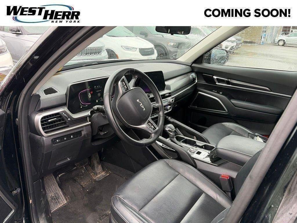 Used 2023 Ebony Black Kia S image 5