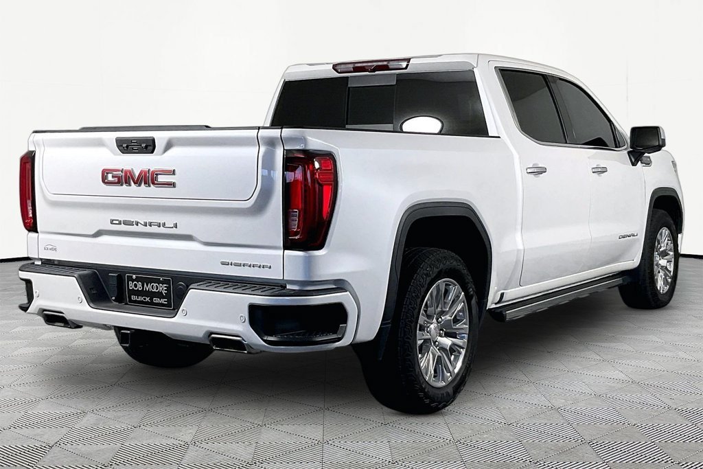Used 2022 WHITE FROST TRICOAT GMC Denali image 6