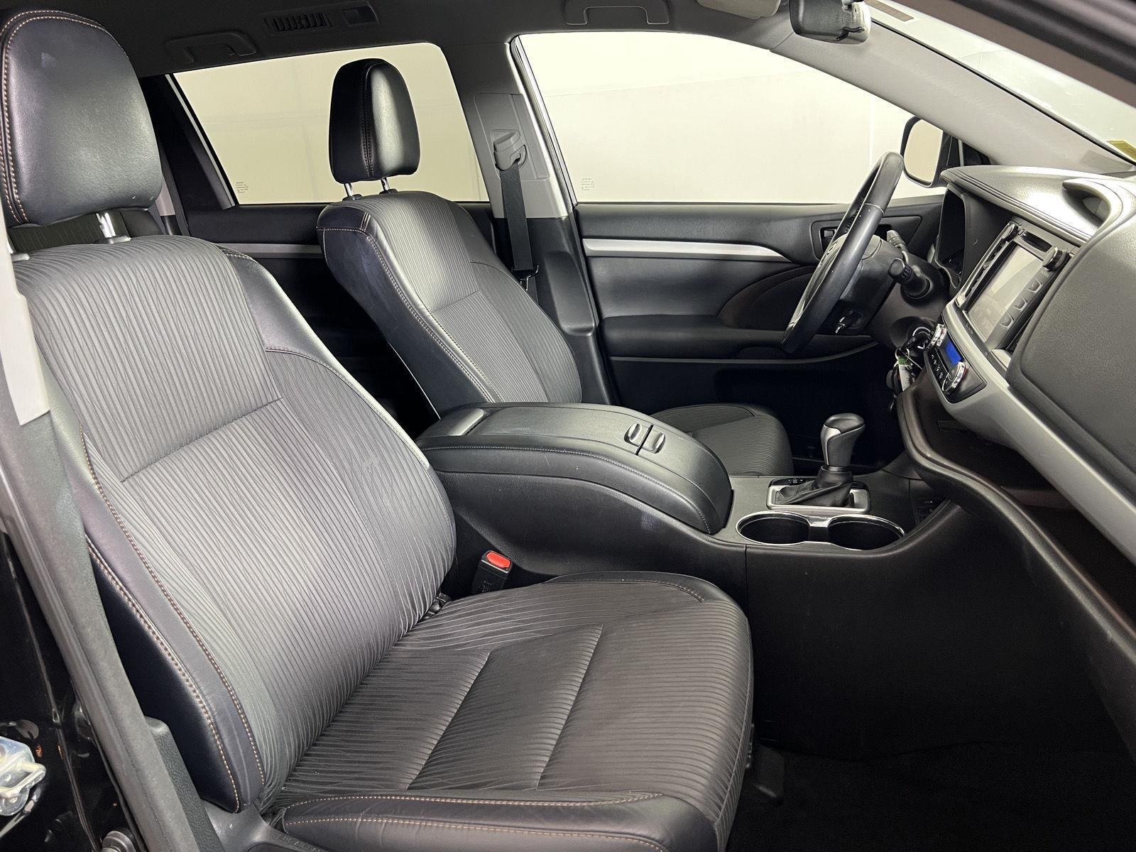 Used 2018 Midnight Black Metallic Toyota LE Plus image 24