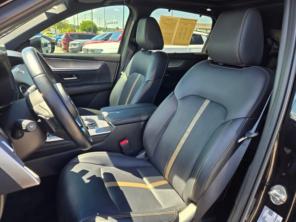 Used 2025 Black Mazda Premium Plus image 17
