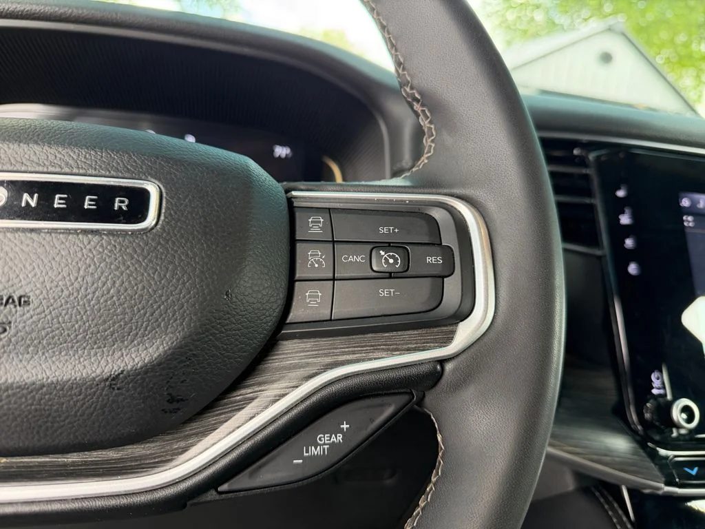 Used 2024 White Jeep Series II image 25