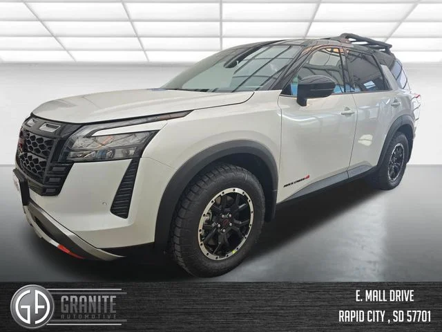 2026 Nissan Pathfinder Rock Creek 4WD's photo