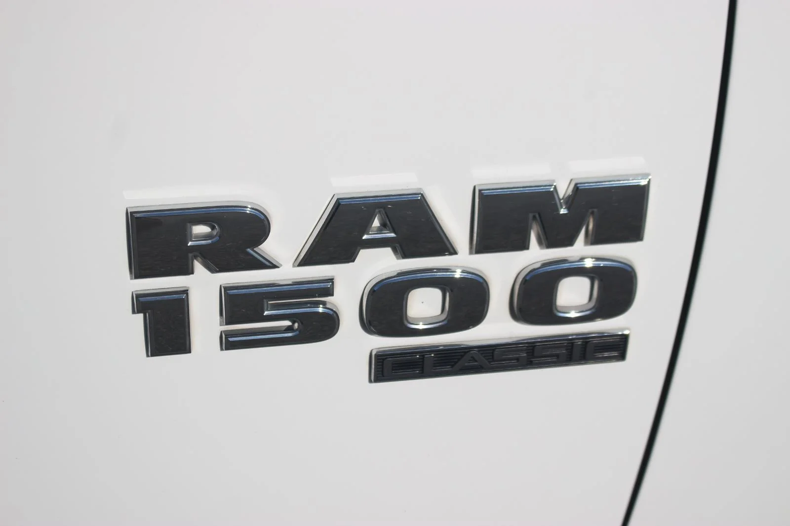Used 2023 White Ram SLT image 10