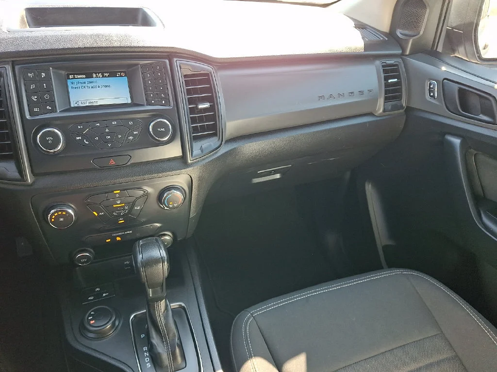 Used 2020 Iconic Silver Met Ford XL image 17