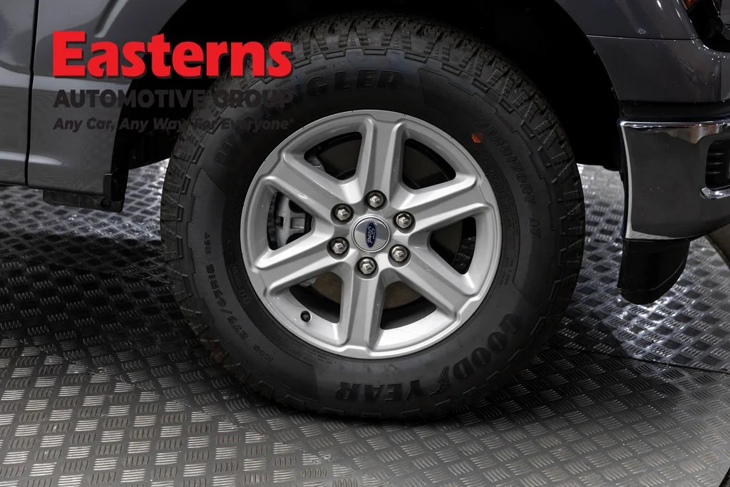 Used 2026 Gray Ford XLT image 31