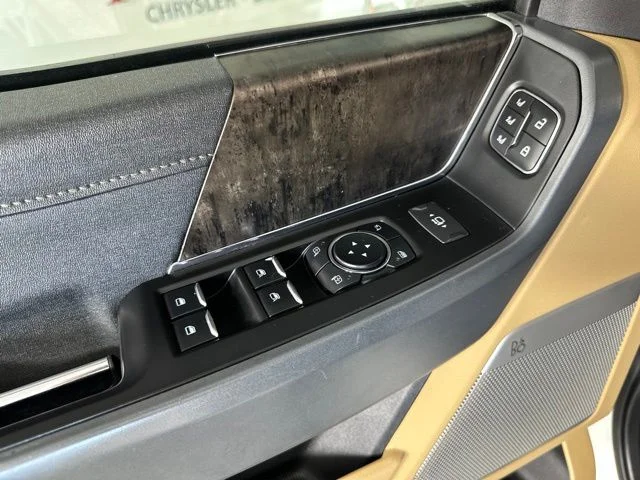 Used 2023 White Ford Lariat image 23