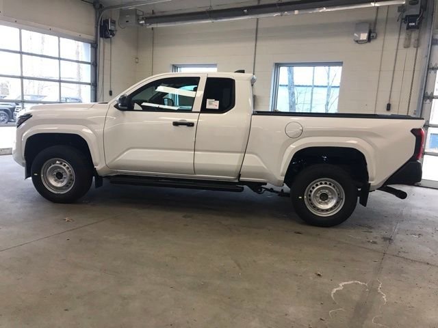 Certified Used 2024 Off-white Toyota SR image 23