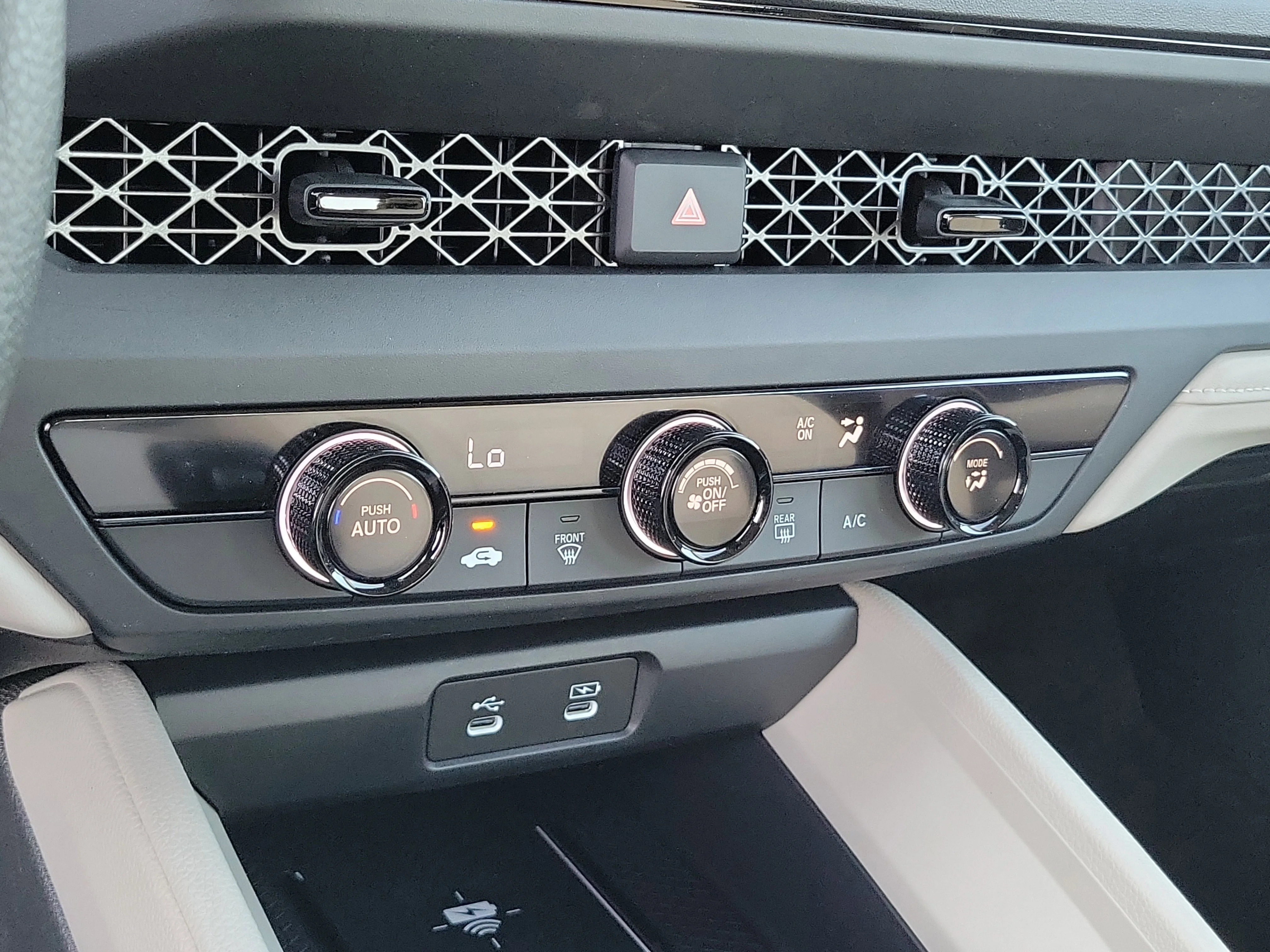 New 2026 Platinum White Pearl Honda LX image 27