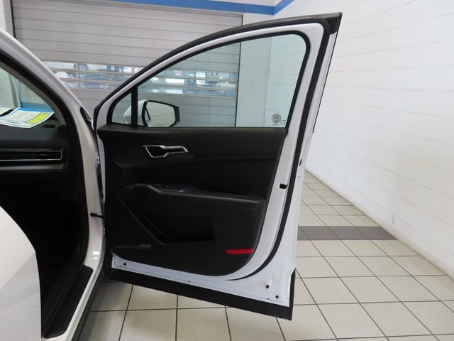 2025 Kia Sportage LX - Photo 23