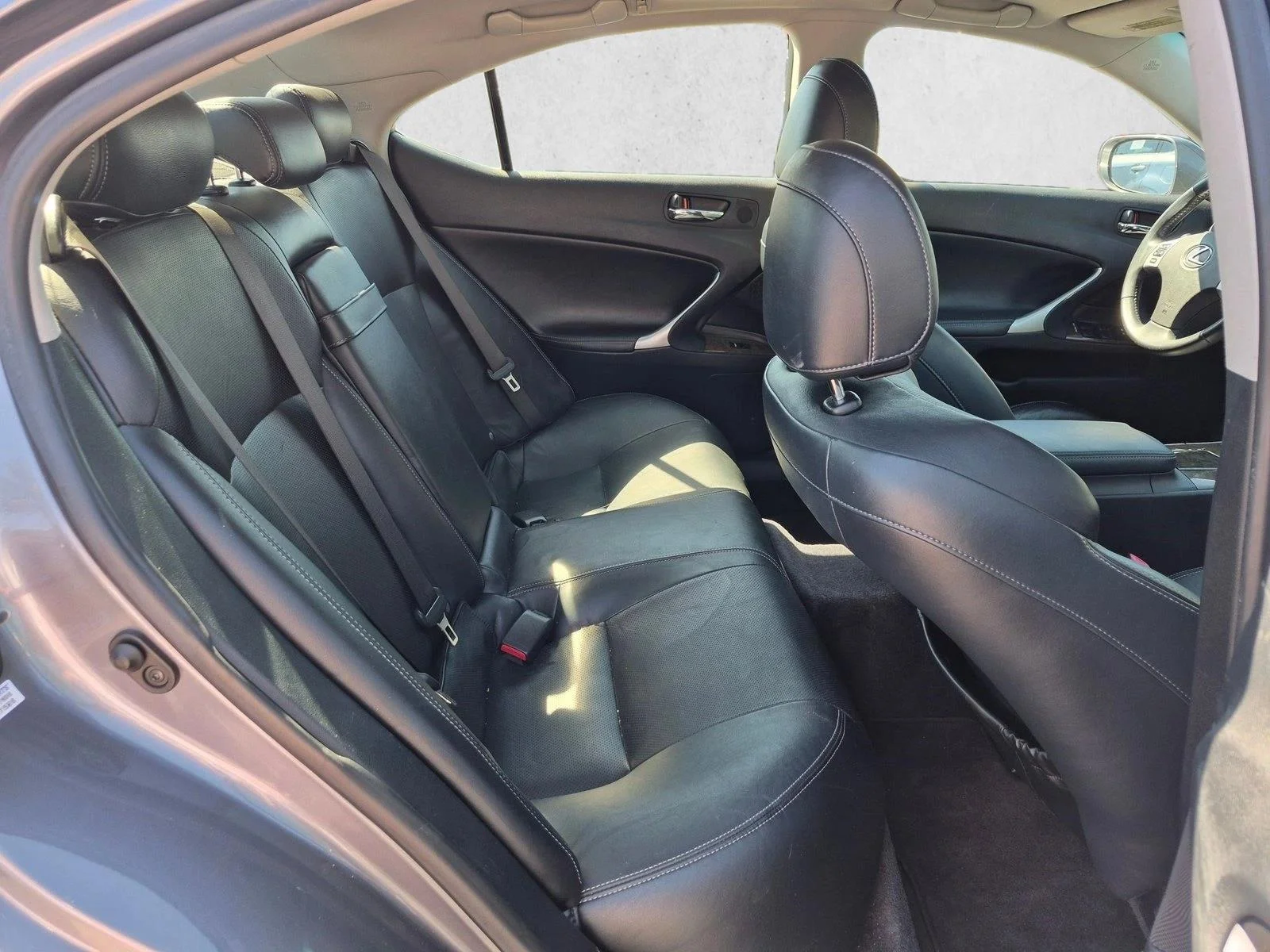 Used 2012 Nebula Gray Pearl Lexus  image 16