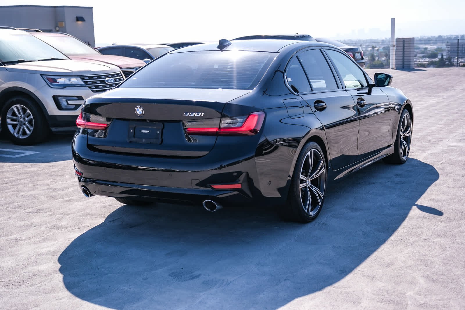 Used 2022 Black Sapphire Metallic BMW 330i image 4