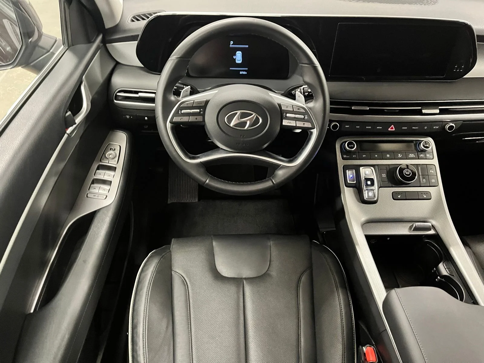 Used 2023 Red Hyundai SEL image 11