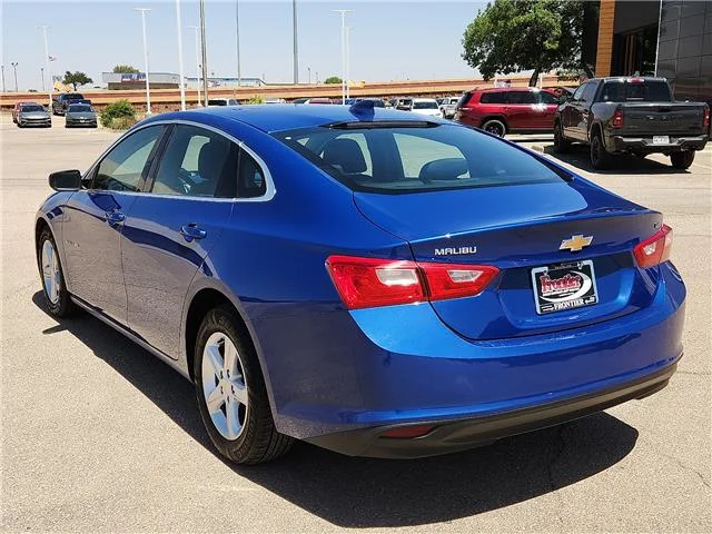 Used 2023 Blue Chevrolet 1LT image 3