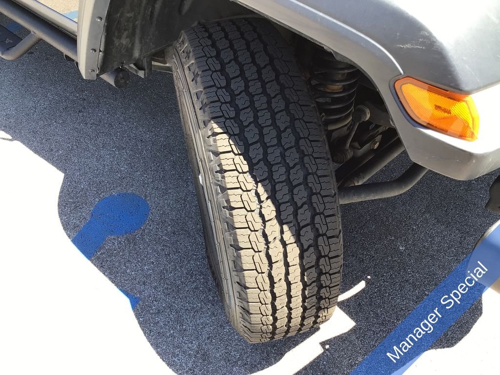 Used 2019 Gray Jeep Unlimited Sport image 21