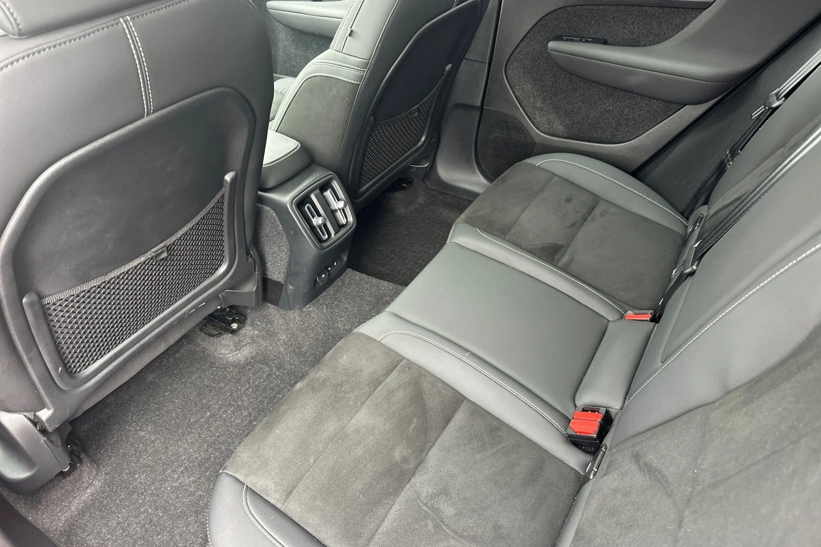 Certified Used 2023 Fusion Red Metallic Volvo Ultimate image 5