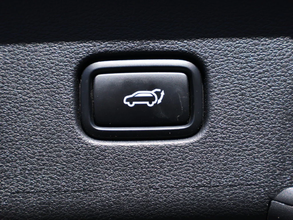 Used 2025 Black Kia SX-Prestige image 39