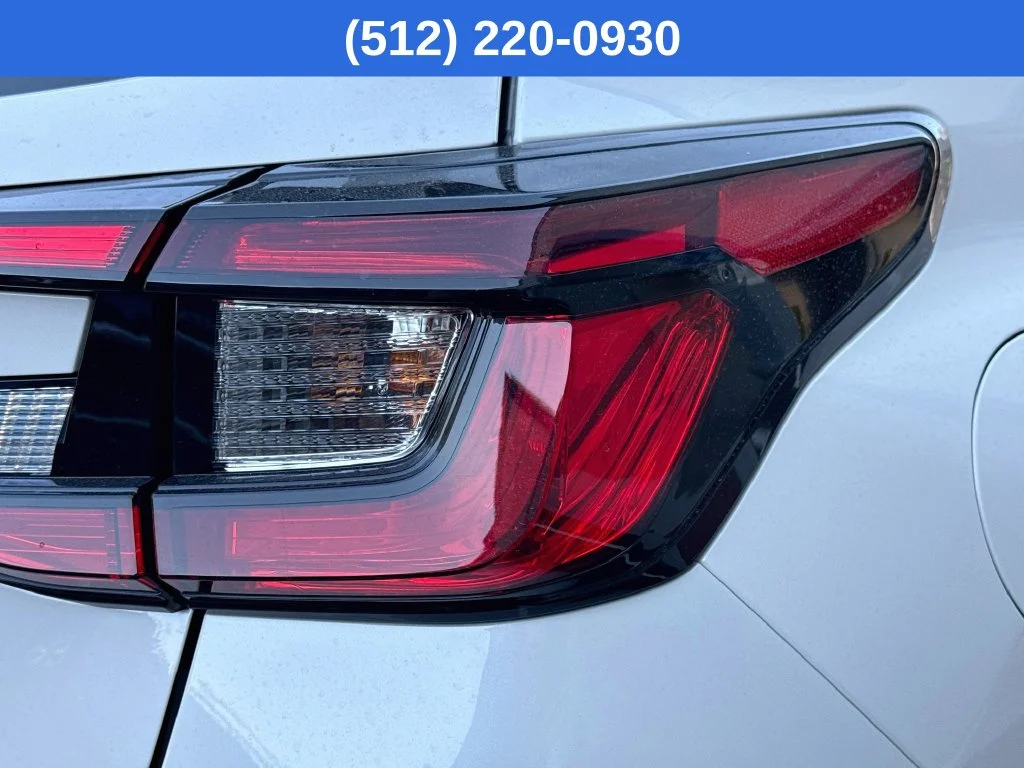 New 2027 White Subaru Premium image 33