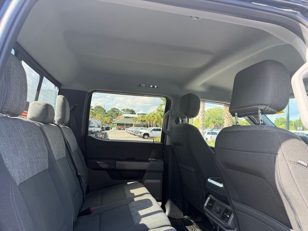 Used 2023 Blue Ford XLT image 18