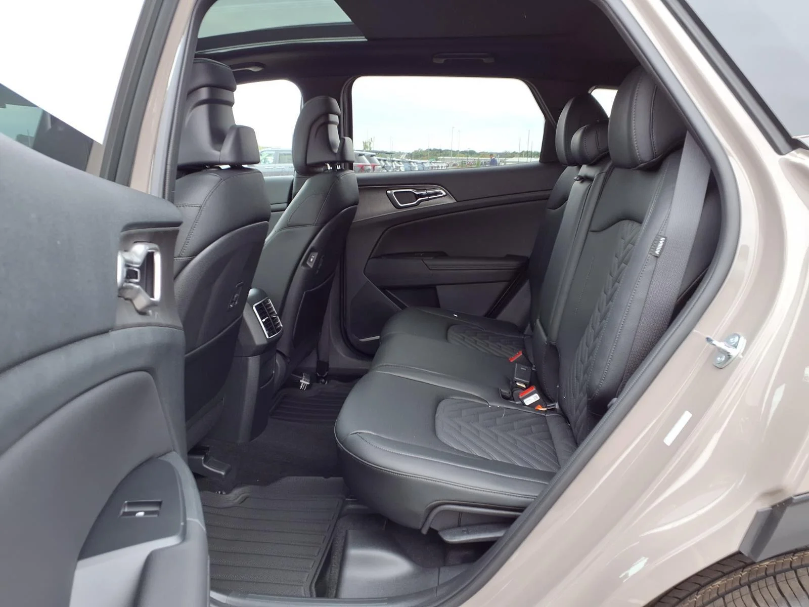 New 2027 Road Rider Brown / Black Roof Kia X-Line image 13
