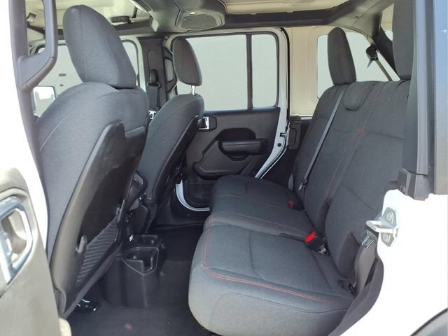 Used 2025  Jeep Rubicon image 20