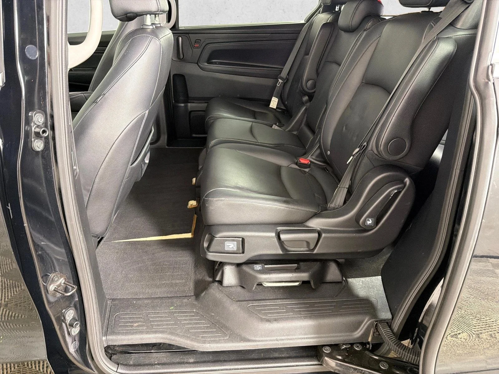 Used 2023 Black Honda EX-L image 21