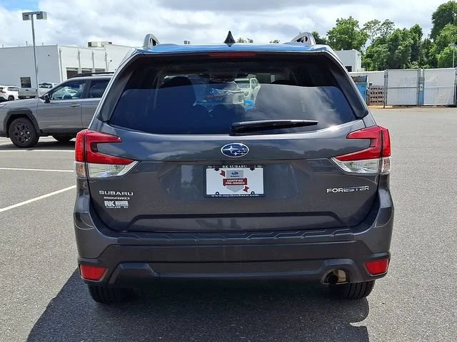 Used 2024 Gray Subaru Premium image 7