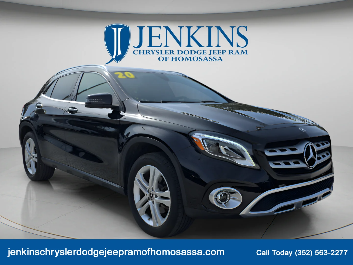 Used 2020 Cosmos Black Metallic Mercedes-Benz GLA 250 image 2