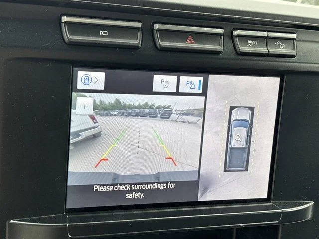 Used 2024 White Ford XL image 32