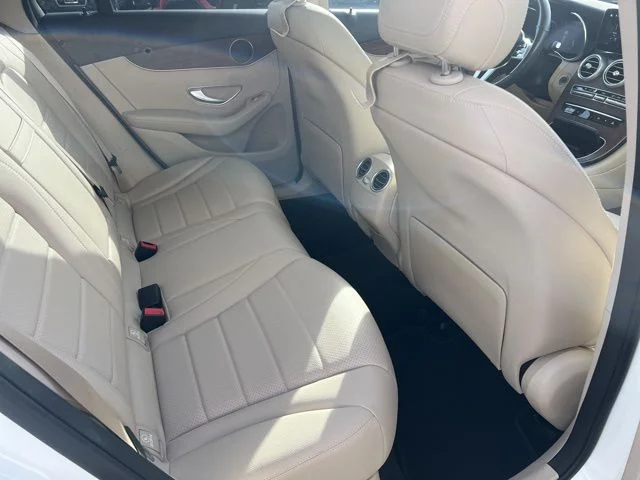 Used 2022 White Mercedes-Benz GLC 300 image 32