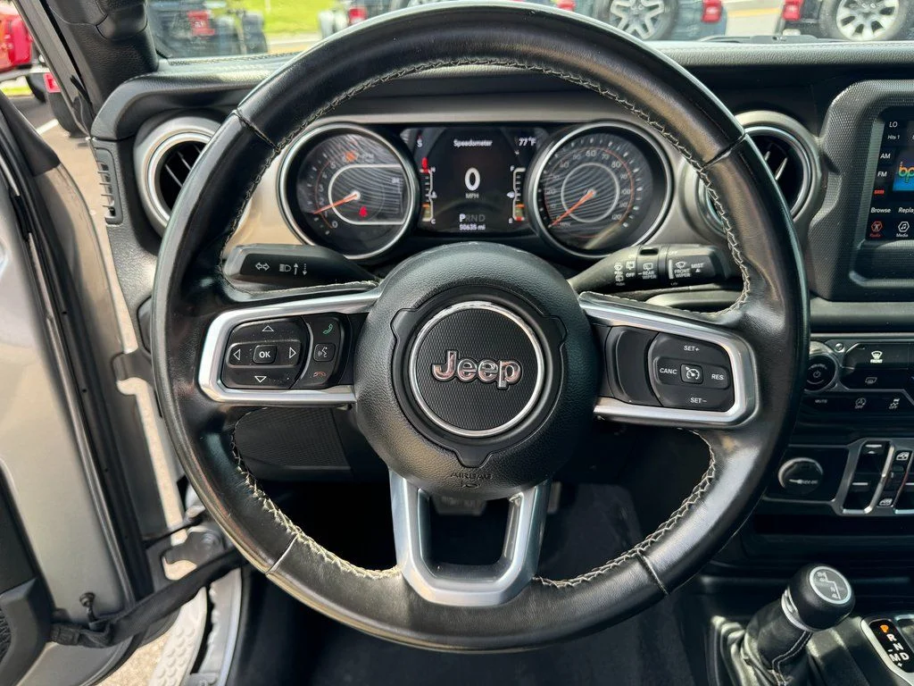 Used 2020 Silver Jeep Unlimited Sahara image 35