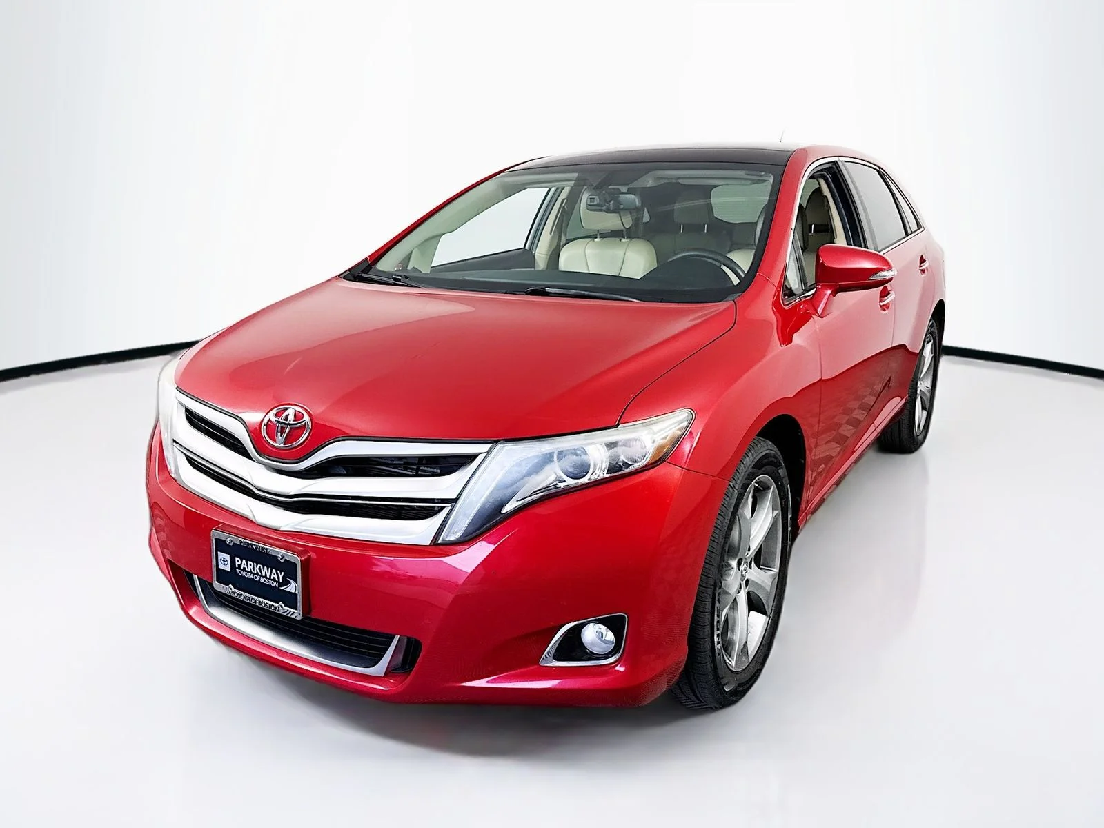 Used 2013 Red Toyota Limited image 3