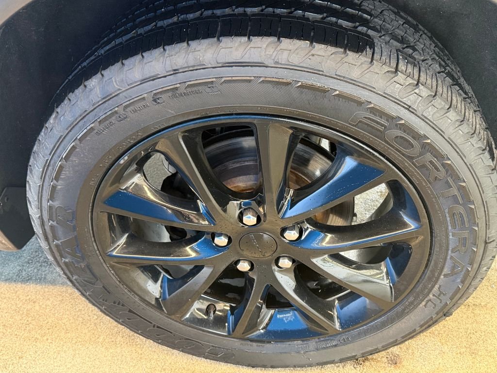 Used 2018 Gray Dodge GT image 9
