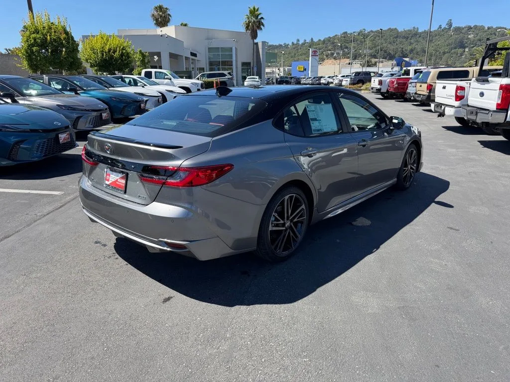 Used 2026  Toyota XSE image 3