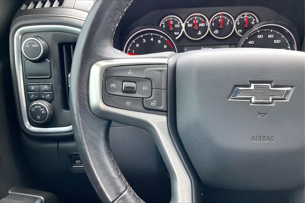 Used 2022 Silver Chevrolet RST image 10