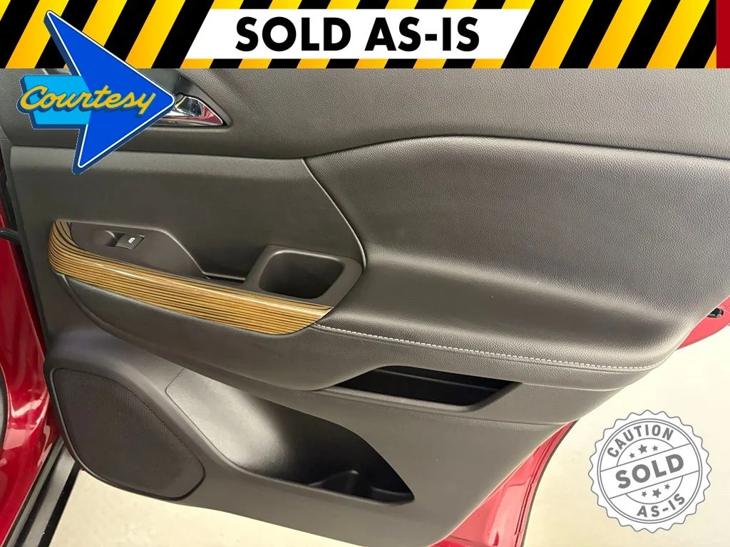 Used 2020 Red GMC SLE image 40