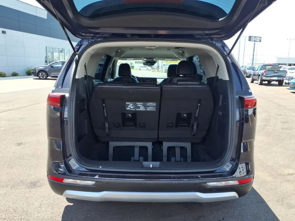 Used 2023 Blue Kia LX Seat Package image 32