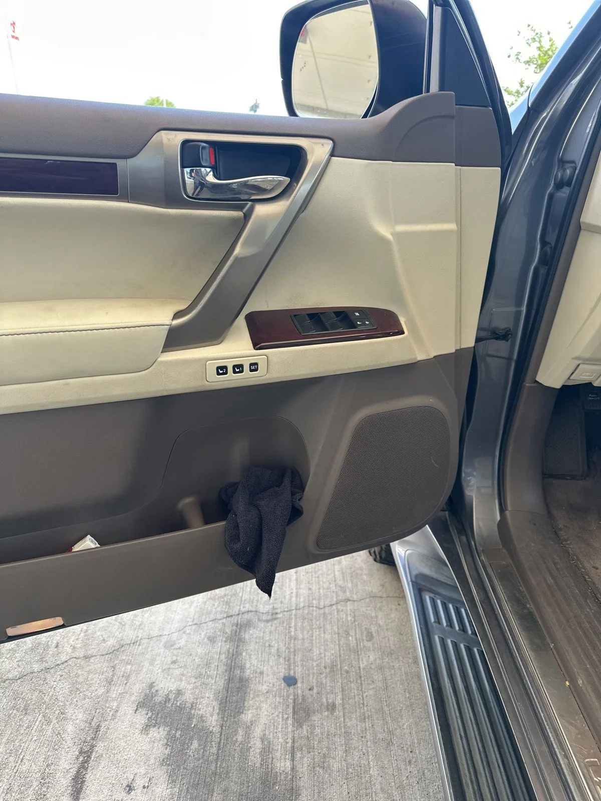 Used 2015 Gray Lexus 460 image 14