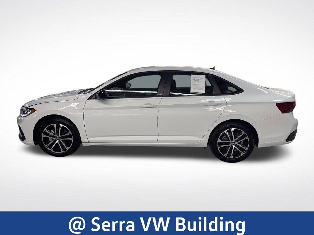 Used 2026 White Volkswagen 1.5T Sport image 2