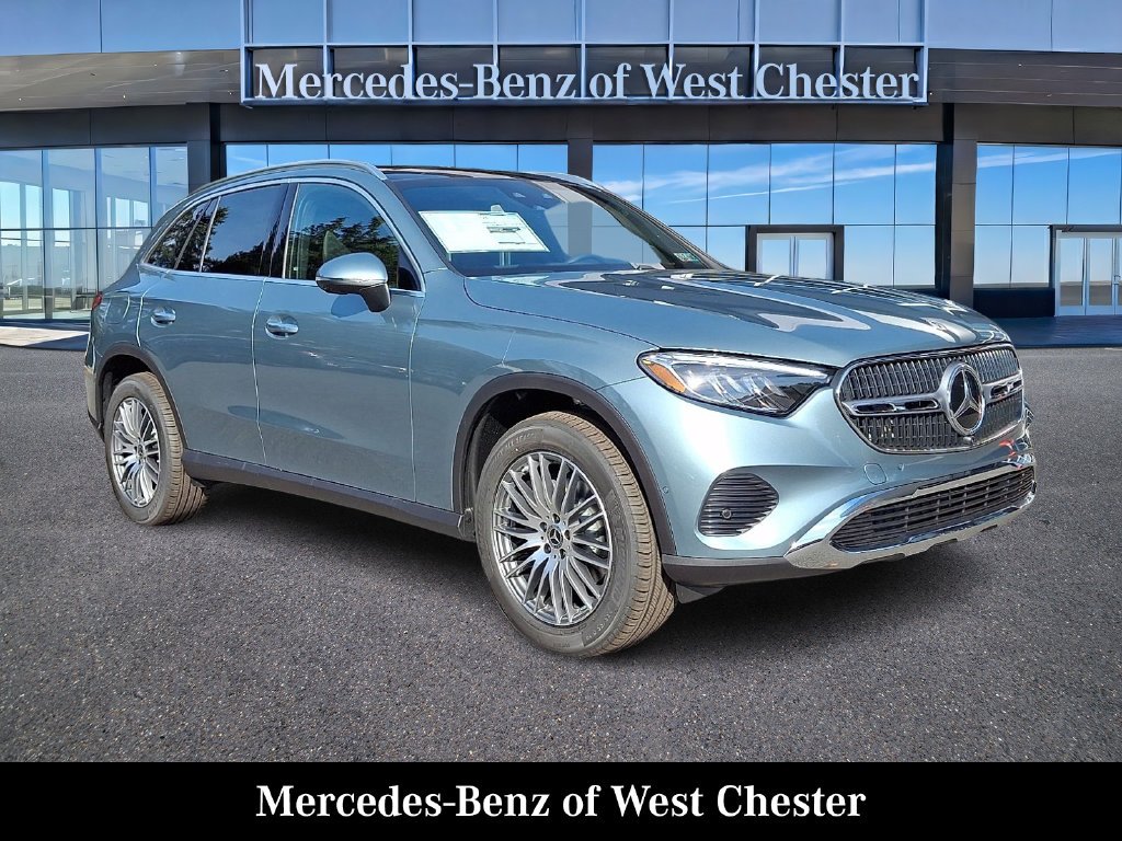 2027 Mercedes-Benz GLC 300 AWD 4MATIC® photo 1