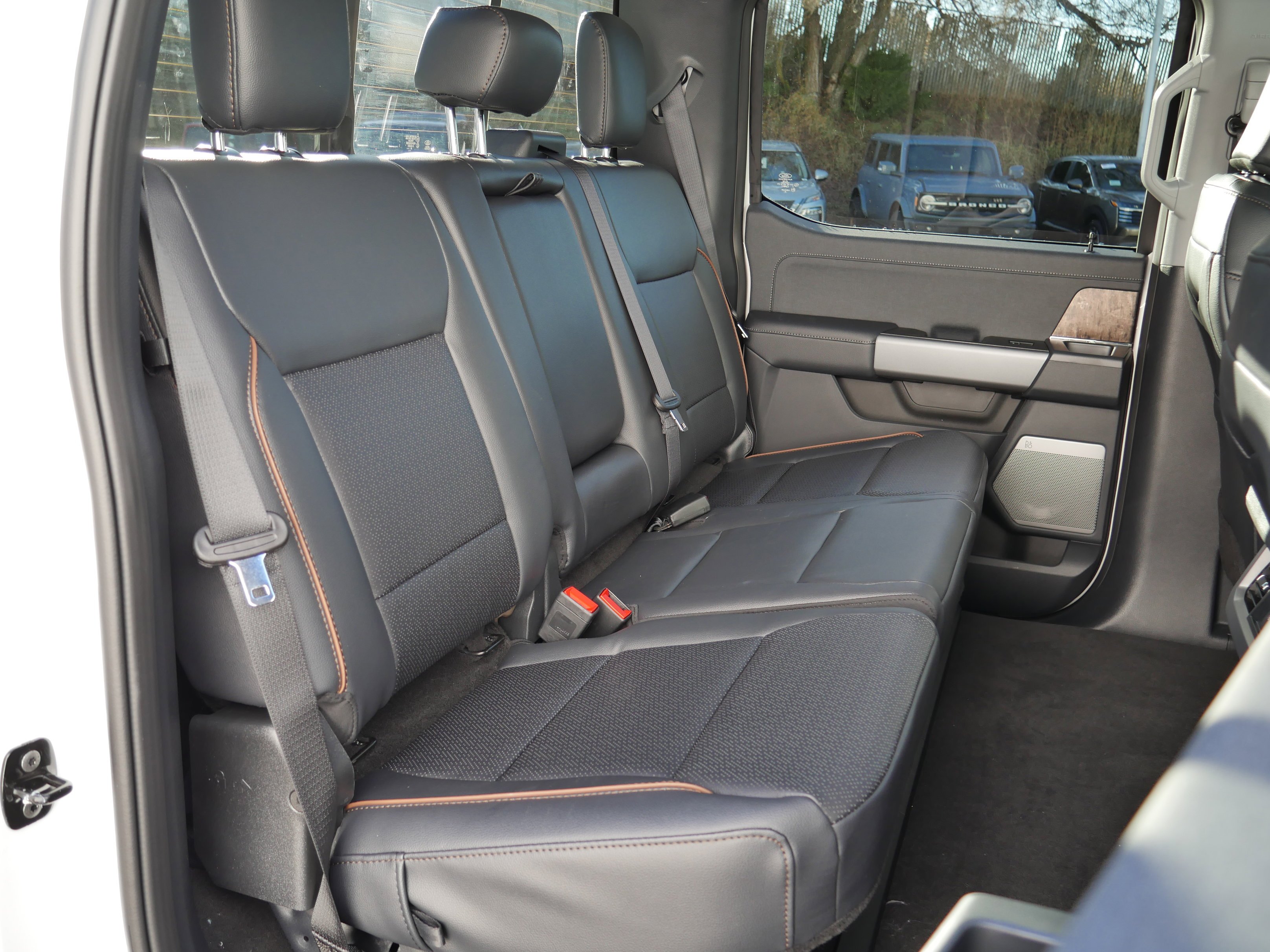New 2026 Star White Metallic Tri-Coat Ford F-350® Lariat® image 33