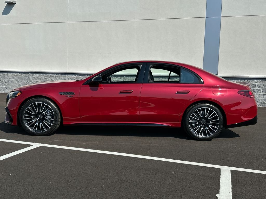 New 2027 MANUFAKTUR Patagonia Red Metallic Mercedes-Benz AMG® E 53 Hybrid Sedan image 4